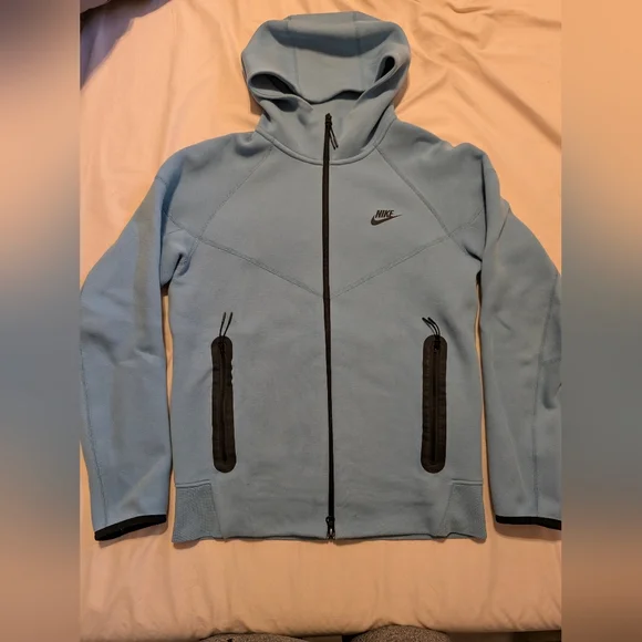 Nike Tech Fleece Tracksuit - Picture 1 of 2